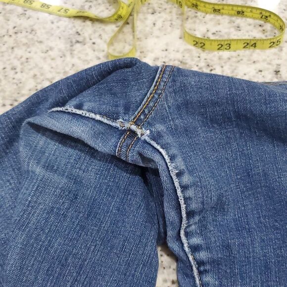 LEVIS 505 Straight Leg Womans JEANS, SIZE 12 SHORT - Picture 7 of 8